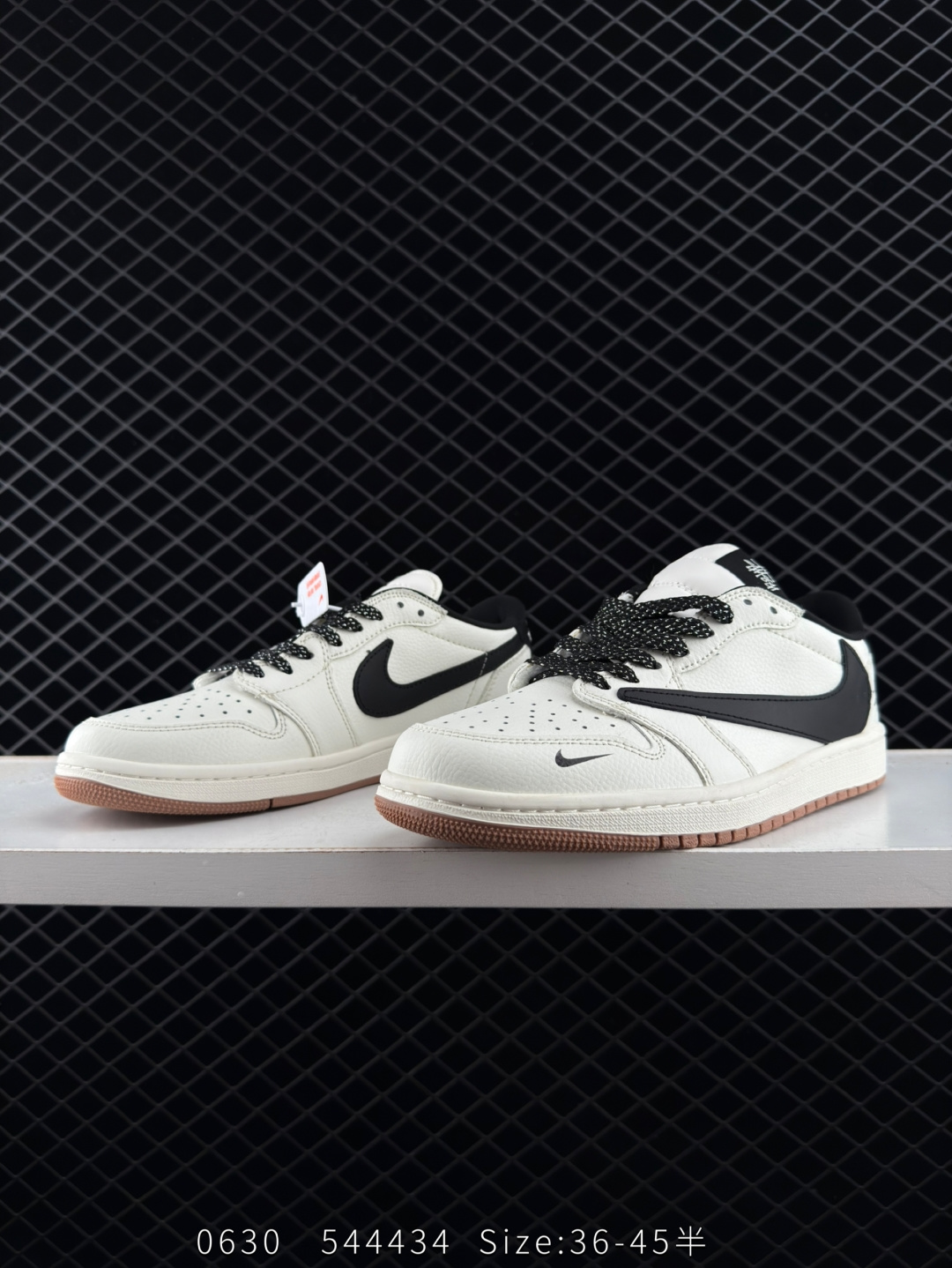 Travis Scott x Air Jordan 1 ” Reverse Mocha “